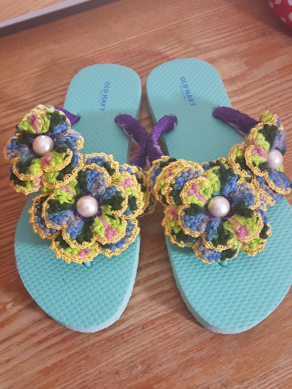 Old Navy Turquoise Flip-Flops with Multicolor Crochet Flowers